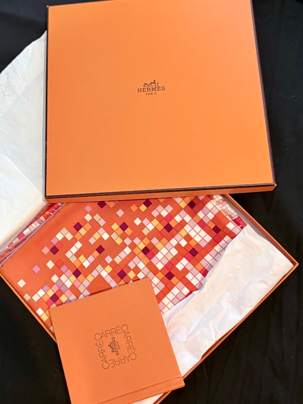 Hermes. Authentic and Rare Carre 90cm Silk Scarf "Mosaique Au 24" with Box - Picture 2 of 6